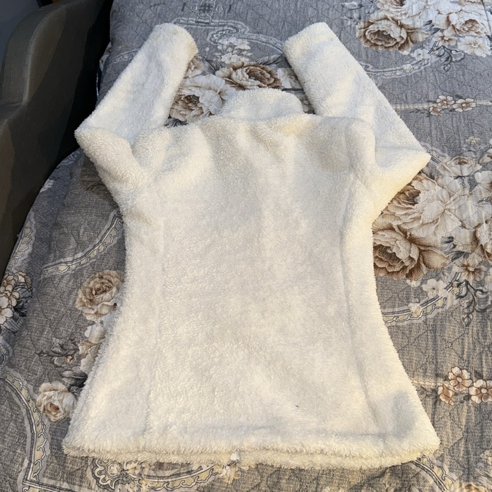 WHITE PATAGONIA JACKET - Picture 4 of 5